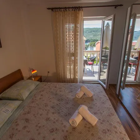 Budimir1 Apartmán *
