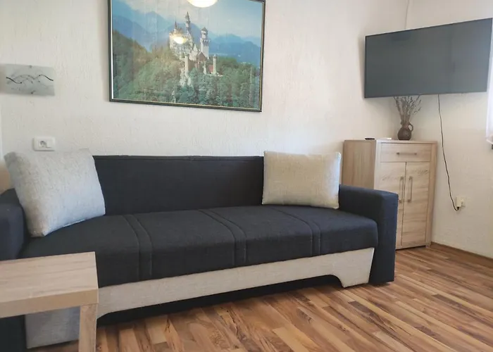Apartament Budimir1 *